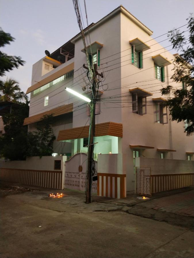 Mayurapriya Inn Chennai Exteriör bild
